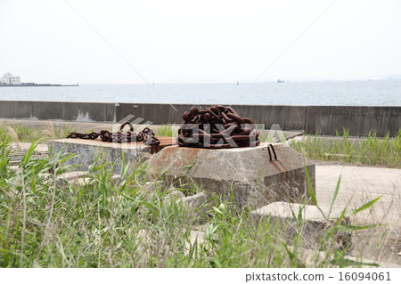 Rusted chain 16094061