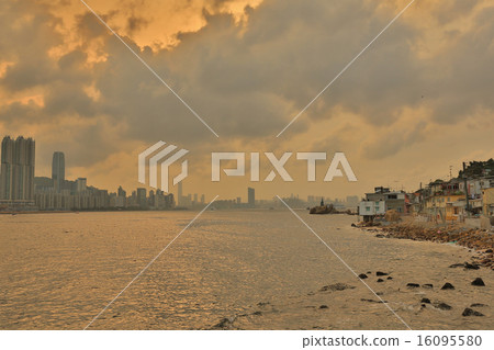 Hong Kong fishing valley at sunset , Lei Yue Mun 16095580