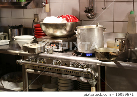 Dirty kitchen Dirty kitchen 16099671