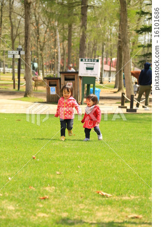 sister, sisters, park 16101686