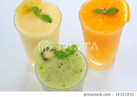 Fruits smoothie 16101830