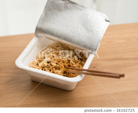 Cup fried noodles Cup fried noodles 16102725