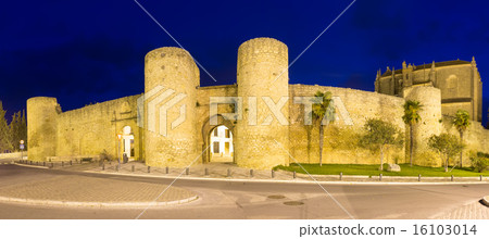 Night view of walls of Ronda Night view of walls of Ronda 16103014