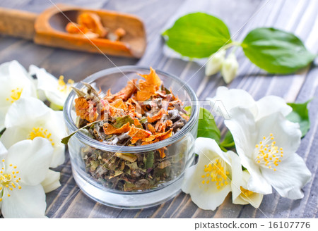 dry herbal tea 16107776