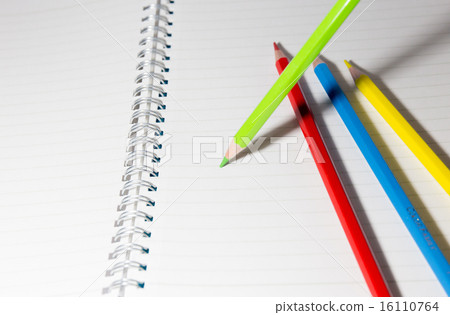 Colored pencil and ring note Colored pencil and ring note 16110764