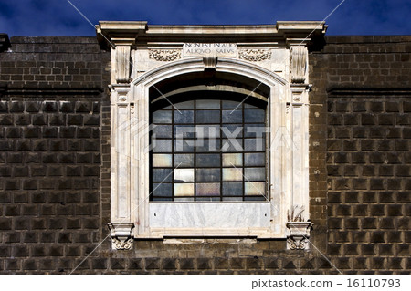 napoli  and the window 16110793