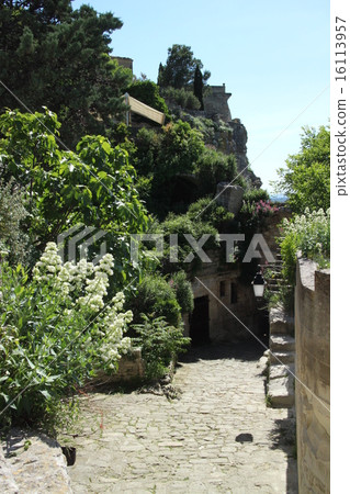 Les Beaux-de-Provence South France 16113957