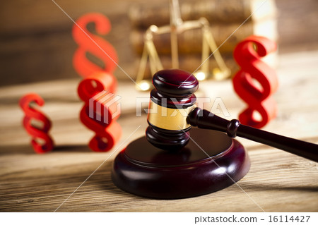 Paragraph, law theme, mallet of judge 16114427