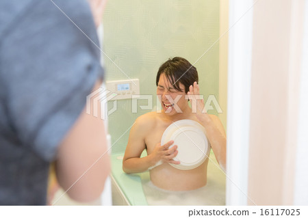 couple, person, bathe 16117025