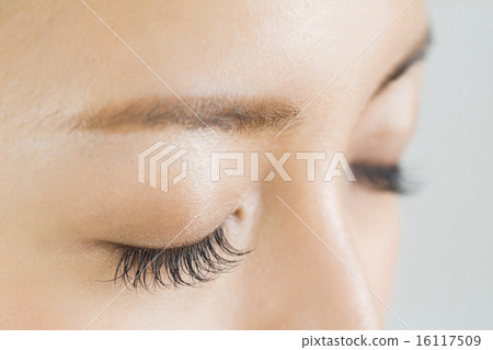 Beauty image Young lady eyes up 16117509