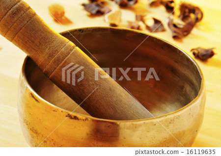 tibetan singing bowl 16119635