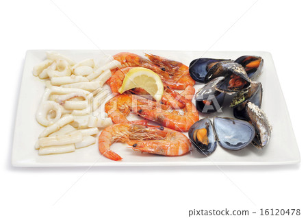 mariscada, typical spansih cooked seafood 16120478