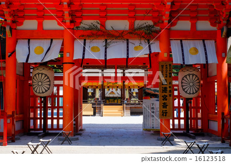 在Shimogamo Shrine 16123518