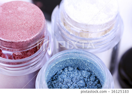 Cosmetic color pigments for make-up 16125183