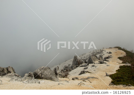 在雲的道路 在雲的道路 16126925