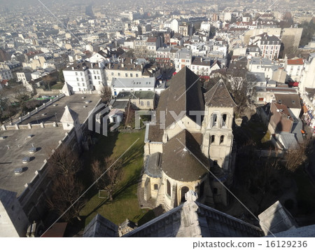 Scenery from the Sacre Coeur temple tower Scenery from the Sacre Coeur temple tower 16129236
