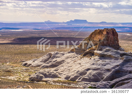 landscape scenes near lake powell  16130077
