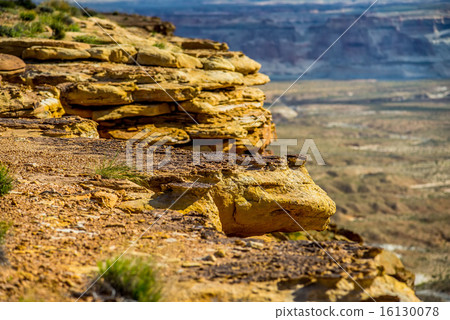 landscape scenes near lake powell   16130078