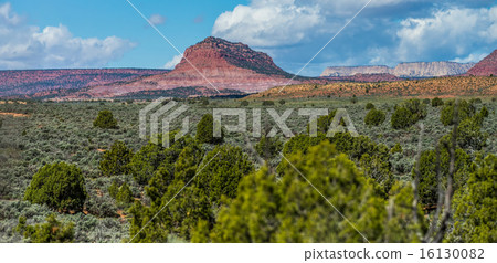 desert landscapes in utah with sandy mountains 16130082