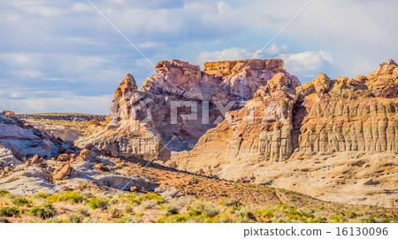 canyon geological formations in utah and arizona 16130096