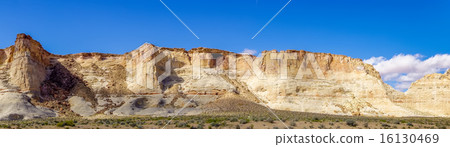 landscape scenes near lake powell  16130469