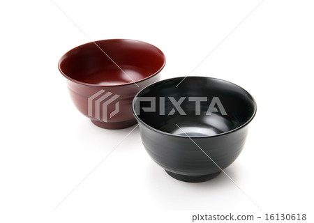Bowl of lacquerware 16130618