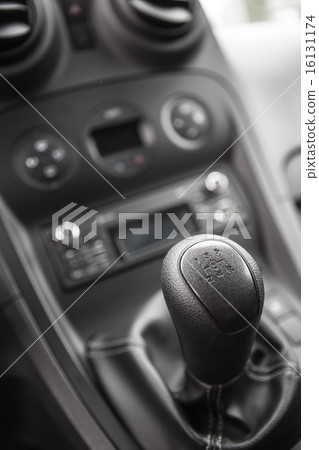 view of the manual gearbox 16131174