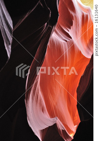 Antelope Canyon 16131640