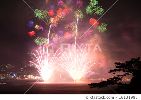 Maritime fireworks 16131983