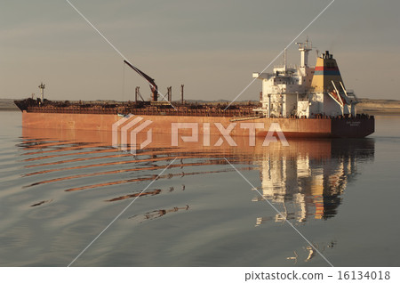 The Bulk Carrier RIP Hudner passes north  16134018