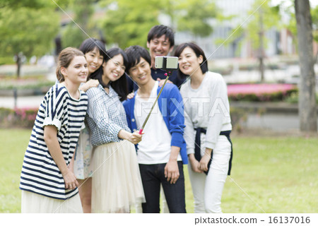 University student 16137016