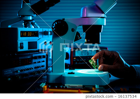 control microelectronic device in a laboratory control microelectronic device in a laboratory 16137534
