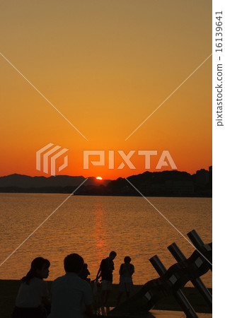 真嗣湖2日落 真嗣湖2日落 16139641