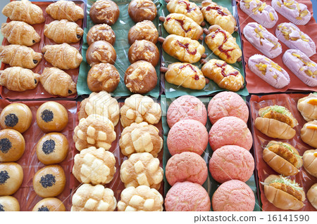 Bread  16141590