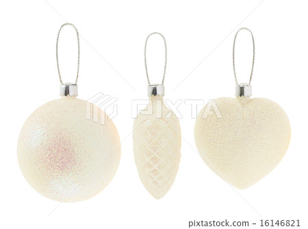 White christmas decoration balls isolated 16146821