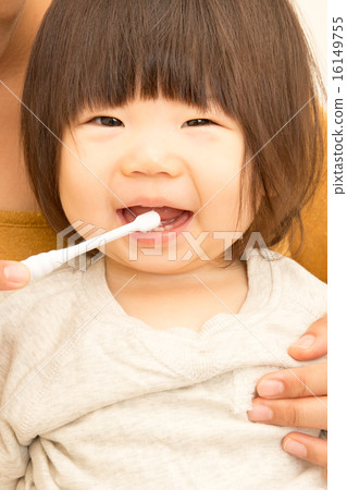 寶貝可愛的姿勢 16149755