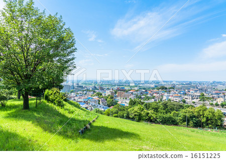 從山上看到的多摩住宅區的風景 16151225