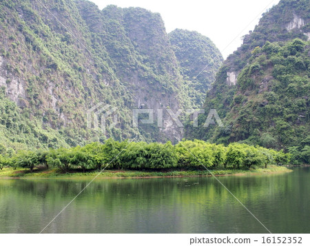 World Heritage Vietnam Landscape complex of Jianan 16152352