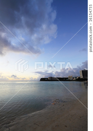 漂亮的關島的黃昏 16154755