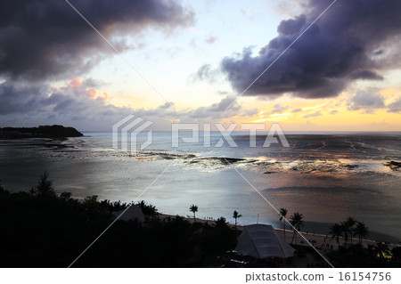 漂亮的關島的黃昏 16154756