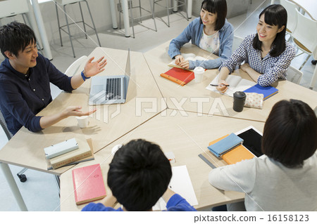 大學生 16158123