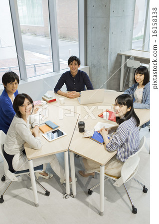 大學生 16158138