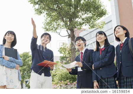 University student 16159854