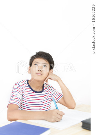 男孩在學習 男孩在學習 16163229
