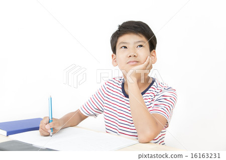 男孩在學習 16163231