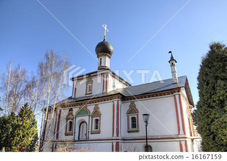 Holy Trinity church. Novo Golutvin monastery in Ko 16167159