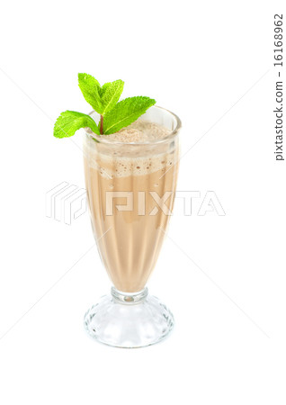 chocolate milk shake 16168962