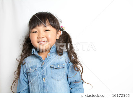 A girl with a smile 16172565