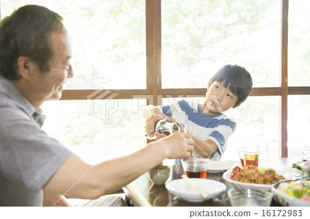 Returning home 16172983