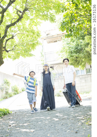 Returning home 16173136